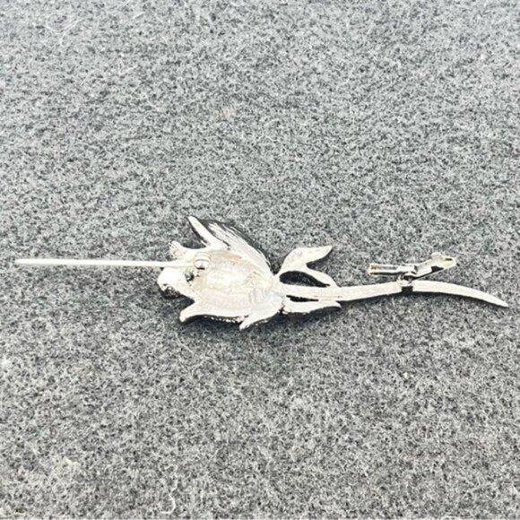 Vintage Butler Black Rose Brooch Aurora Borealis Iridescent Rhinestones - Picture 6 of 6